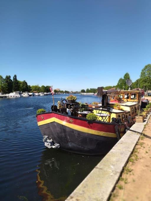 Studio Sympa Avec Petit Dejeuner Entre Canal Et Loire Roanne Exteriör bild