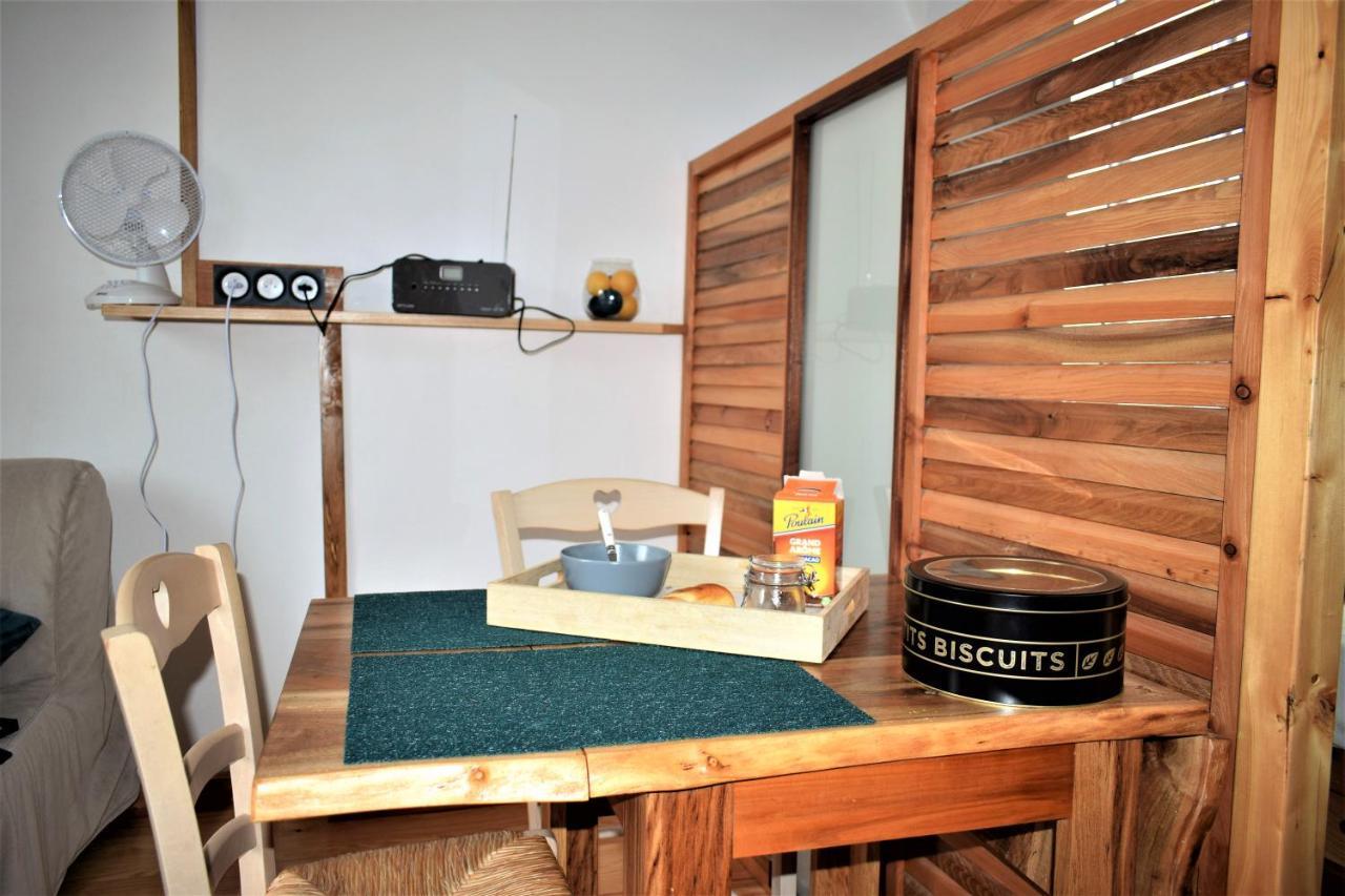 Studio Sympa Avec Petit Dejeuner Entre Canal Et Loire Roanne Exteriör bild